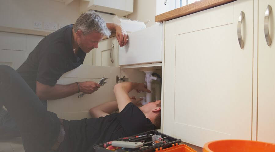 Professional burst pipe repair services in George, IA